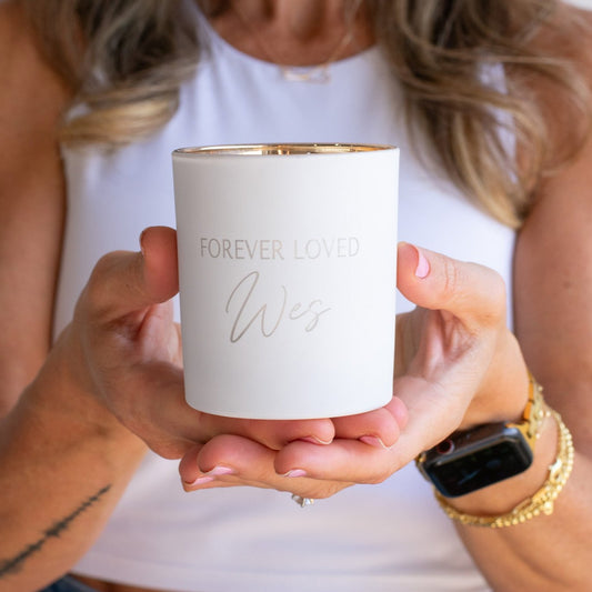 Bougie gravée personnalisée « À jamais aimée »